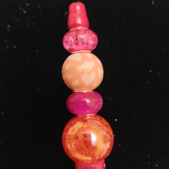 Unique Valentine's Day themed pen with black ink and a replacement cartridge - Picture 3 of 8